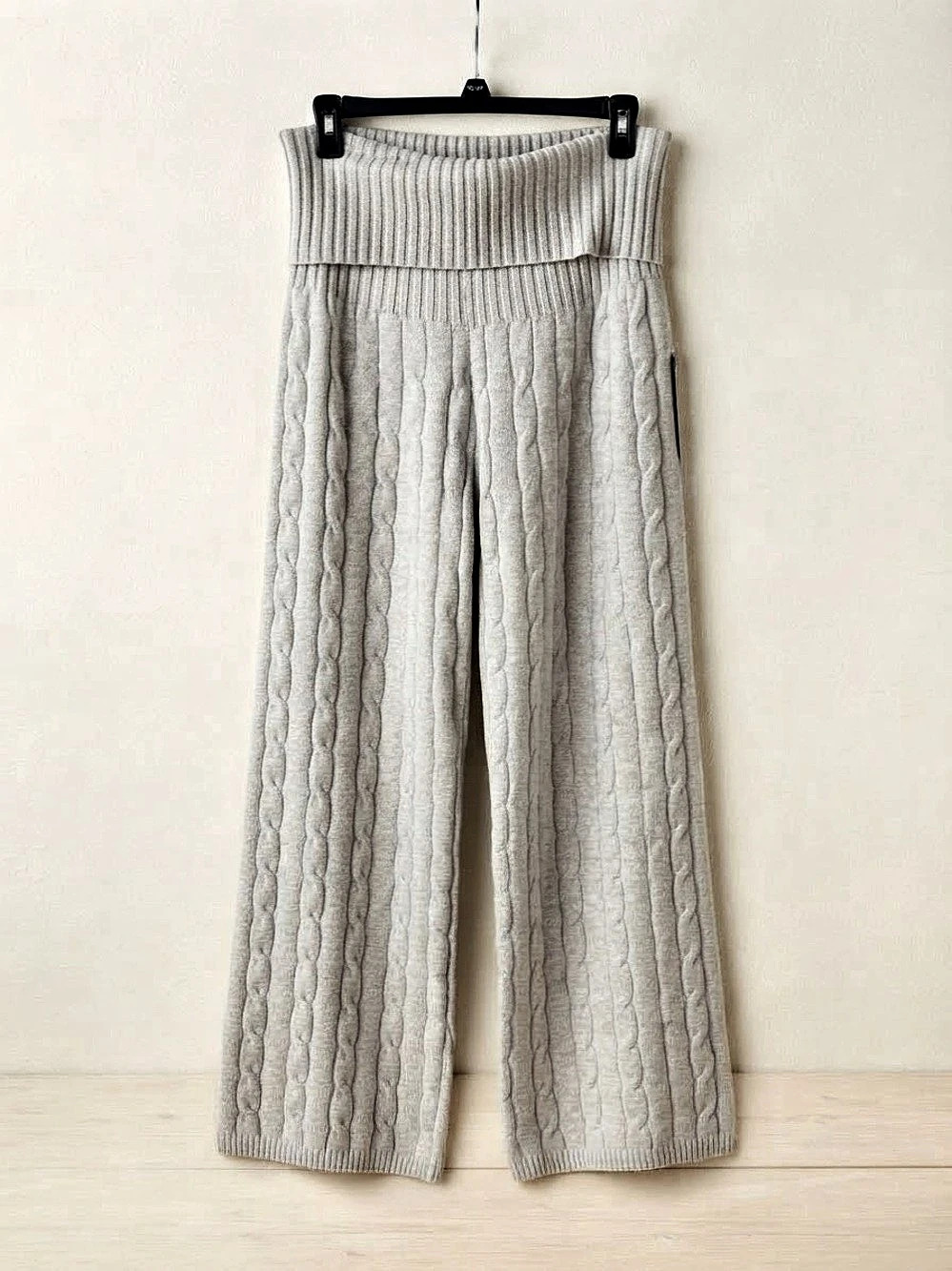 Wild Fable Women's Mid-Rise Foldover Cable Sweater Pants White large